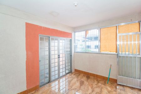 Sala de casa para alugar com 2 quartos, 100m² em Rocha Miranda, Rio de Janeiro