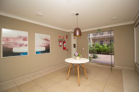 Apartamento à venda com 37m², 1 quarto e sem vaga Apartamento à venda com 37m², 1 quarto e sem vagaHall social