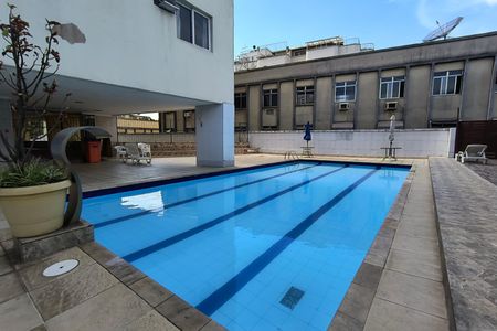 Apartamento para alugar com 60m², 2 quartos e 1 vaga Apartamento para alugar com 60m², 2 quartos e 1 vagaÁrea comum - Piscina