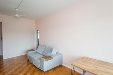 Apartamento para alugar com 85m², 2 quartos e 1 vagaSala