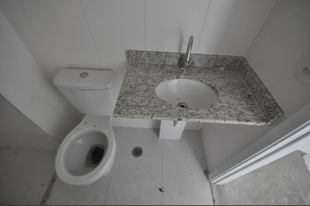 Banheiro de apartamento à venda com 2 quartos, 44m² em Tremembé, São Paulo