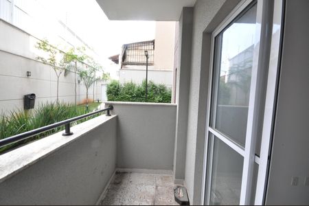 Sacada da Sala de apartamento para alugar com 2 quartos, 44m² em Tremembé, São Paulo