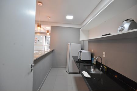 Apartamento à venda com 44m², 2 quartos e sem vagaÁrea comum - Salão de festas