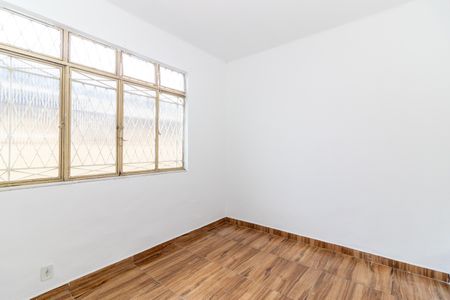 Quarto 2 de casa para alugar com 2 quartos, 80m² em Rocha Miranda, Rio de Janeiro