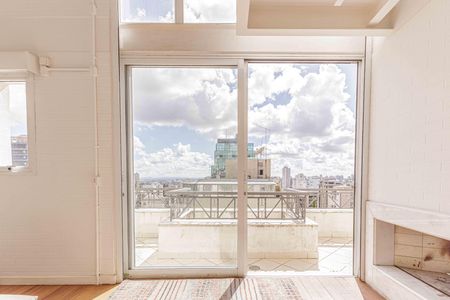 Apartamento para alugar com 92m², 1 quarto e 2 vagasSacada