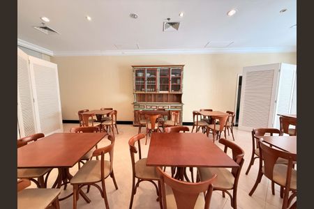 Apartamento para alugar com 92m², 1 quarto e 2 vagasÁrea comum - Salão de festas