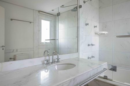 Apartamento para alugar com 92m², 1 quarto e 2 vagasBanheiro da Suíte