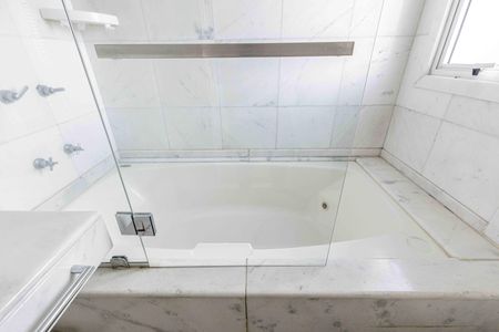 Apartamento para alugar com 92m², 1 quarto e 2 vagasBanheiro da Suíte