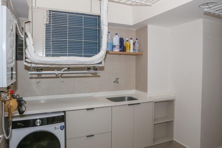 Apartamento à venda com 131m², 3 quartos e 1 vaga Apartamento à venda com 131m², 3 quartos e 1 vagaÁrea de Serviço