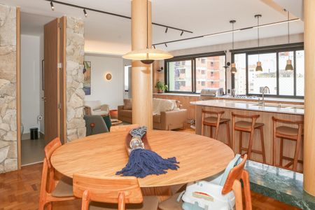 Apartamento à venda com 131m², 3 quartos e 1 vaga Apartamento à venda com 131m², 3 quartos e 1 vagaSala e Cozinha