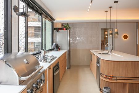 Apartamento à venda com 131m², 3 quartos e 1 vaga Apartamento à venda com 131m², 3 quartos e 1 vagaSala e Cozinha