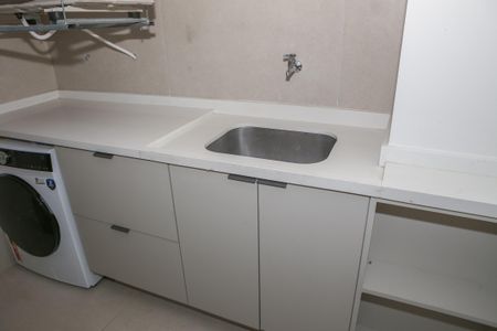 Apartamento à venda com 131m², 3 quartos e 1 vaga Apartamento à venda com 131m², 3 quartos e 1 vagaÁrea de Serviço