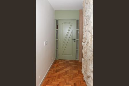 Apartamento à venda com 131m², 3 quartos e 1 vaga Apartamento à venda com 131m², 3 quartos e 1 vagaEnttrada