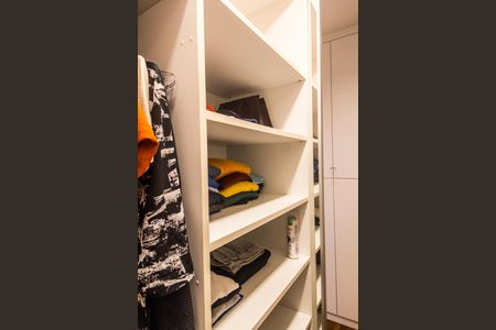Apartamento para alugar com 126m², 3 quartos e 2 vagas Apartamento para alugar com 126m², 3 quartos e 2 vagasCloset da suíte