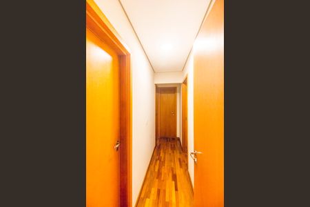 Apartamento para alugar com 126m², 3 quartos e 2 vagas Apartamento para alugar com 126m², 3 quartos e 2 vagasCorredor
