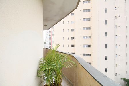 Apartamento à venda com 100m², 2 quartos e 2 vagasVaranda Sala