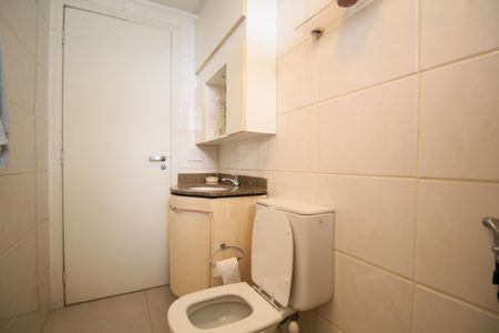 Apartamento à venda com 100m², 2 quartos e 2 vagasBanheiro 