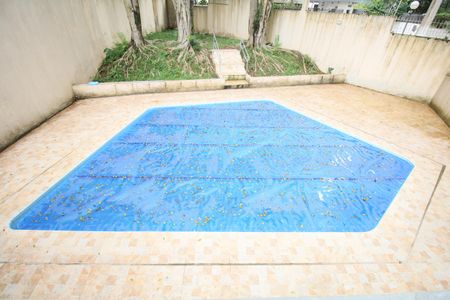 Apartamento à venda com 100m², 2 quartos e 2 vagasÁrea comum - Piscina