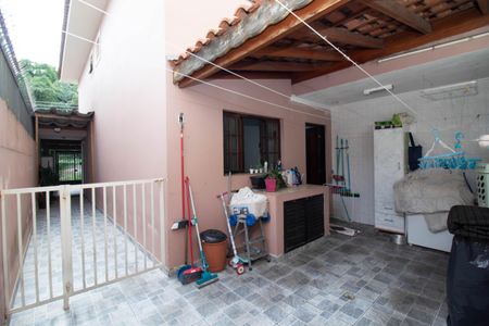 Casa à venda com 90m², 2 quartos e 2 vagas Casa à venda com 90m², 2 quartos e 2 vagasÁrea de Serviço