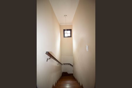 Escada de casa para alugar com 2 quartos, 90m² em Vila Zanardi, Guarulhos