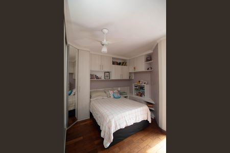 Casa à venda com 90m², 2 quartos e 2 vagas Casa à venda com 90m², 2 quartos e 2 vagasQuarto 2