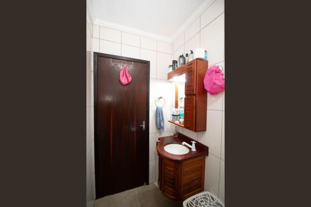 Casa à venda com 90m², 2 quartos e 2 vagas Casa à venda com 90m², 2 quartos e 2 vagasBanheiro