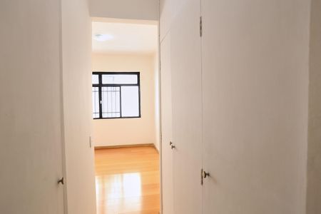 Apartamento à venda com 192m², 4 quartos e 1 vaga Apartamento à venda com 192m², 4 quartos e 1 vagaSuíte