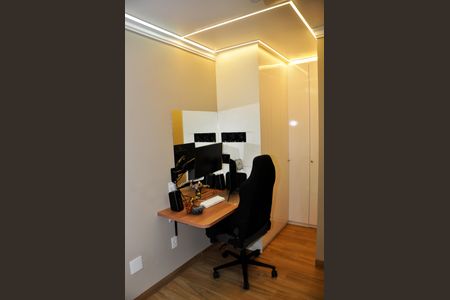 Apartamento para alugar com 130m², 4 quartos e 2 vagas Apartamento para alugar com 130m², 4 quartos e 2 vagasDetalhe - Quarto 02