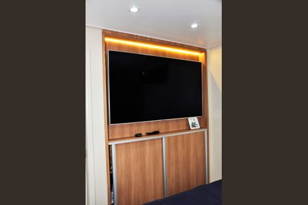 Apartamento para alugar com 130m², 4 quartos e 2 vagas Apartamento para alugar com 130m², 4 quartos e 2 vagasDetalhe - Quarto 01 com Suíte