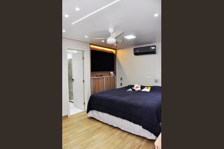 Apartamento para alugar com 130m², 4 quartos e 2 vagas Apartamento para alugar com 130m², 4 quartos e 2 vagasDetalhe - Quarto 01 com Suíte