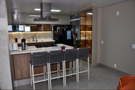 Apartamento para alugar com 130m², 4 quartos e 2 vagas Apartamento para alugar com 130m², 4 quartos e 2 vagasDetalhe - Cozinha Americana