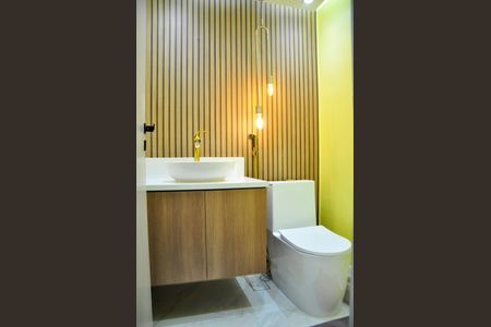 Apartamento para alugar com 130m², 4 quartos e 2 vagas Apartamento para alugar com 130m², 4 quartos e 2 vagasDetalhe - Lavabo