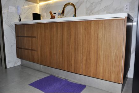 Apartamento para alugar com 130m², 4 quartos e 2 vagas Apartamento para alugar com 130m², 4 quartos e 2 vagasDetalhe - Cozinha Americana