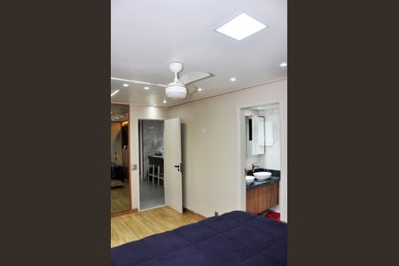 Apartamento para alugar com 130m², 4 quartos e 2 vagas Apartamento para alugar com 130m², 4 quartos e 2 vagasDetalhe - Quarto 01 com Suíte