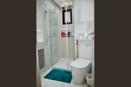 Apartamento para alugar com 130m², 4 quartos e 2 vagas Apartamento para alugar com 130m², 4 quartos e 2 vagasDetalhe - Banheiro Social