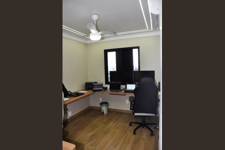 Apartamento para alugar com 130m², 4 quartos e 2 vagas Apartamento para alugar com 130m², 4 quartos e 2 vagasDetalhe - Quarto 04