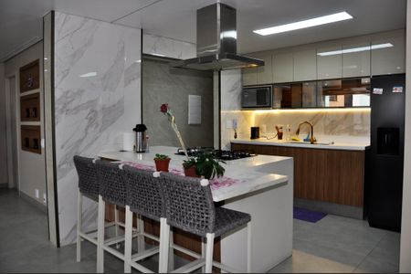 Apartamento para alugar com 130m², 4 quartos e 2 vagas Apartamento para alugar com 130m², 4 quartos e 2 vagasDetalhe - Cozinha Americana