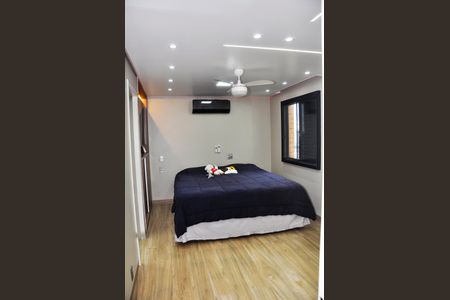 Apartamento para alugar com 130m², 4 quartos e 2 vagas Apartamento para alugar com 130m², 4 quartos e 2 vagasDetalhe - Quarto 01 com Suíte