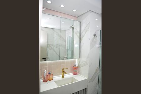 Apartamento para alugar com 130m², 4 quartos e 2 vagas Apartamento para alugar com 130m², 4 quartos e 2 vagasDetalhe - Banheiro Social