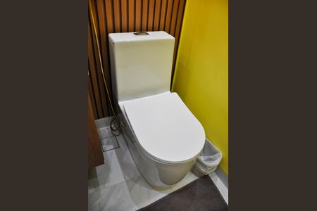 Apartamento para alugar com 130m², 4 quartos e 2 vagas Apartamento para alugar com 130m², 4 quartos e 2 vagasDetalhe - Lavabo