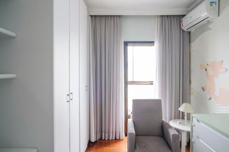 Apartamento à venda com 92m², 3 quartos e 2 vagasQuarto 2