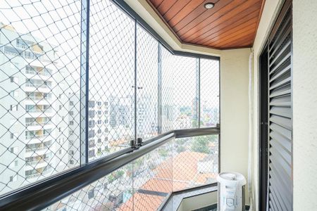 Apartamento à venda com 92m², 3 quartos e 2 vagasVaranda dos quartos 1 e 2