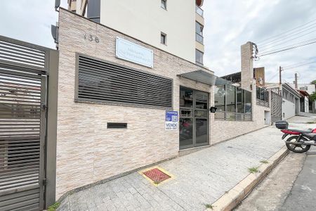 Apartamento à venda com 92m², 3 quartos e 2 vagasFachada + plaquinha
