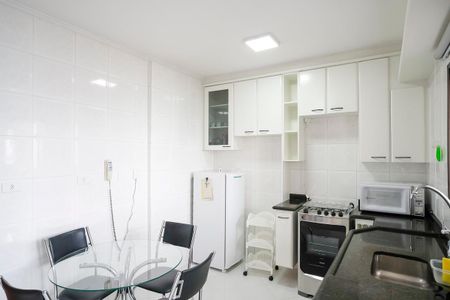 Apartamento à venda com 92m², 3 quartos e 2 vagasCozinha