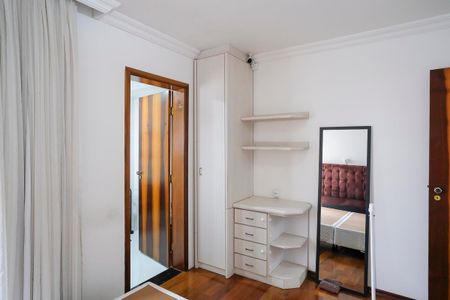 Apartamento à venda com 92m², 3 quartos e 2 vagasSuíte