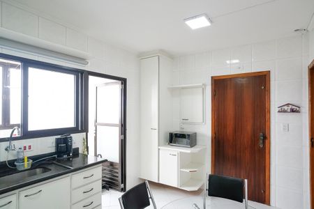 Apartamento à venda com 92m², 3 quartos e 2 vagasCozinha