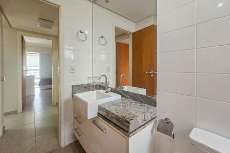 Apartamento para alugar com 119m², 3 quartos e 2 vagasbanheiro 2