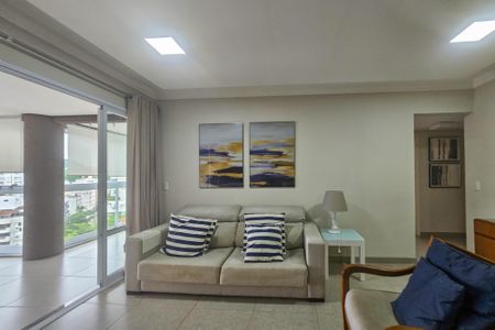 Apartamento para alugar com 119m², 3 quartos e 2 vagasSala