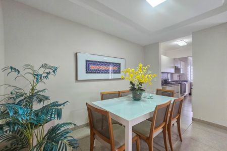 Apartamento para alugar com 119m², 3 quartos e 2 vagasSala