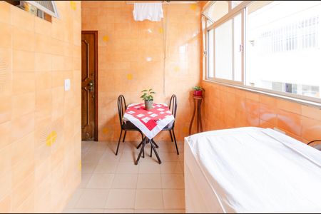 Apartamento à venda com 120m², 4 quartos e 2 vagasÁrea de serviço